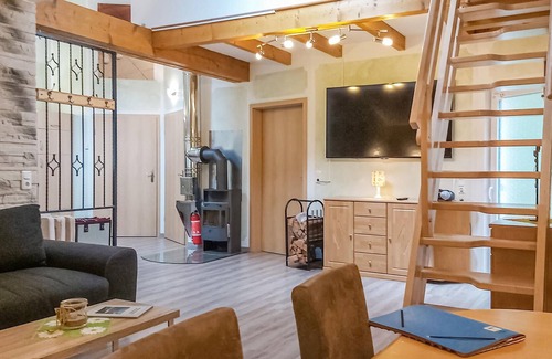 Geratal House | At the entrance of the nature park "Thuringian Forest" you can experience pure nature, escape from e