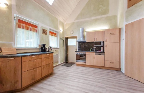 Geratal House | At the entrance of the nature park "Thuringian Forest" you can experience pure nature, escape from e