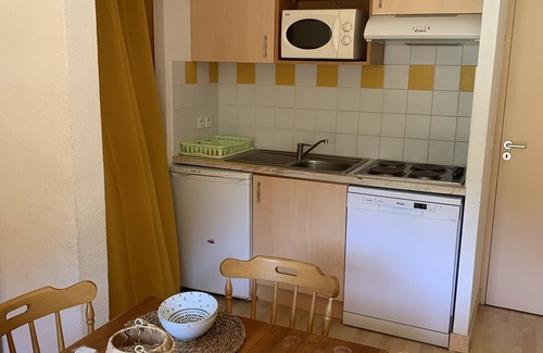 Guzet Neige Apartment | Experience Nature's Beauty in Guzet with Family-Friendly Amenities
