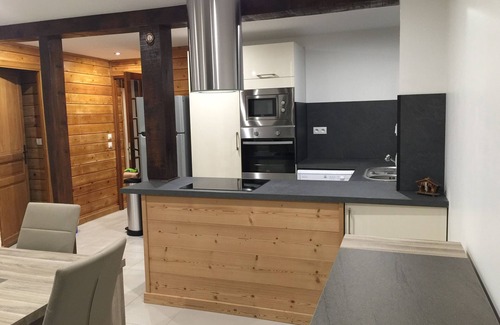 Les Angles Apartment | Cozy Slopeside Apartment for Families with Great Amenities