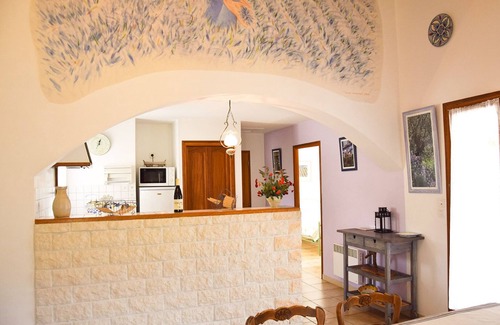 La Roche-sur-le-Buis Cottage | Idyllic Retreat in Provencal Drome with Pool & Pet-Friendly