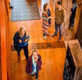 Ilwaco Hotel | Experience Elegance at At The Helm Hotel - 5 Star Retreat