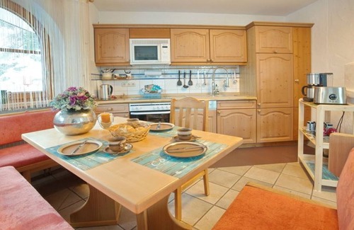 Ettensberg Apartment | Family-Friendly Retreat by the Lake in Ofterschwang, Germany