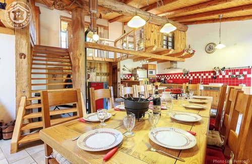Saint-Andre House | Discover Comfort at The Robin Barn with Spa & Kitchen Access