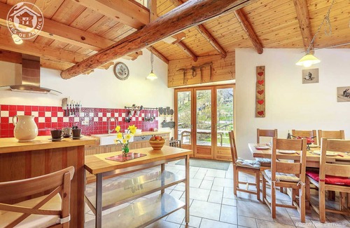Saint-Andre House | Discover Comfort at The Robin Barn with Spa & Kitchen Access