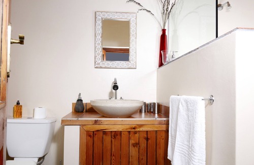 Storms River House | Discover Comfort at the Woods Guest House with Pool & Dining