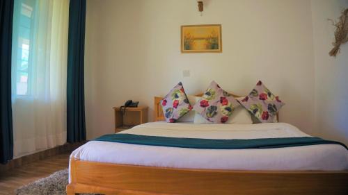 Fort Portal Hotel | Relaxing Stay at Ataco Country Resort with Ocean View