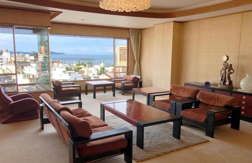 Atami Hotel | Atami Kinjokan: Ideal Getaway with Pool & Hot Tub Access