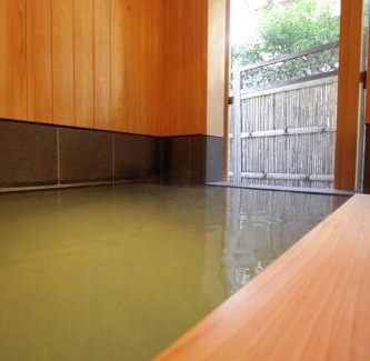 Atami House | Relaxing Stay at Atami Roji Kaede: Pet-Friendly Getaway