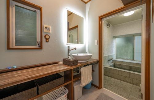 Atami House | Explore 山海天: Child-Friendly Hot Spring Villa for 10 Guests