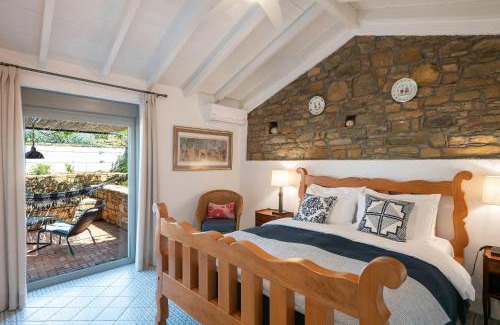 Mirina House | Discover ATARAXIA at Saravari Beach - Pet Friendly Retreat