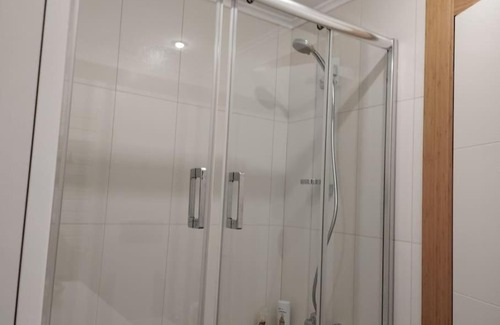 Atasehir Apartment | Elegant Ataşehir Residence with Pool and Family Amenities