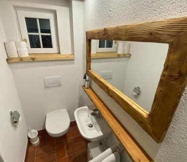 Trieben Villa | Scenic Atelier mit Bergblick: Pet & Child Friendly Stay