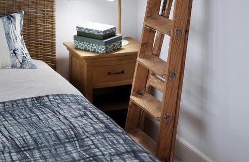 Arles City Centre Apartment | Discover Atelier sur cour: Family-Friendly Stays Await