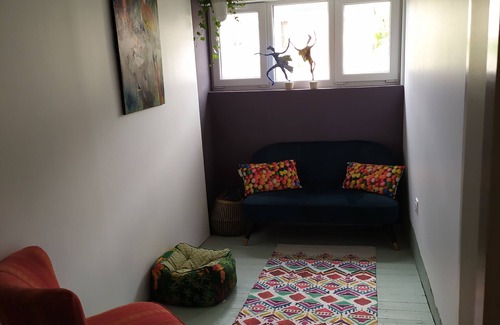La Selle-sur-le-Bied House | Atelier Terre de Couleurs: Family-Friendly Retreat with Spa