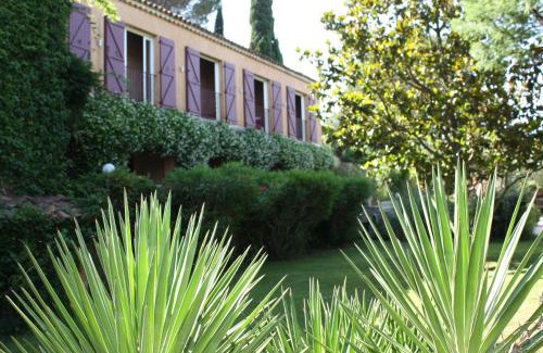 Grimaud Hotel | Discover Athénopolis: Oceanfront Getaway with Unique Amenities