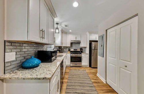 Smyrna House | Pet-Friendly Smyrna 2BR Retreat with Fenced Yard