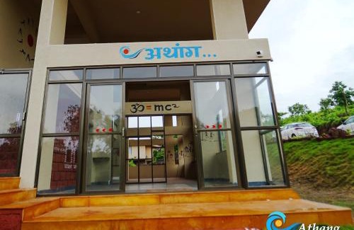 Mhsala Hotel | Pet-Friendly Athang Staycation with Oceanfront Pool Views