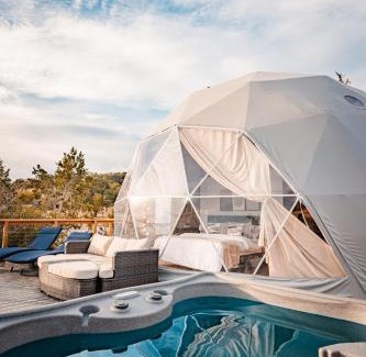 Fredericksburg Cabin | Athena Dome Romantic Stars Hottub Wineries Secluded