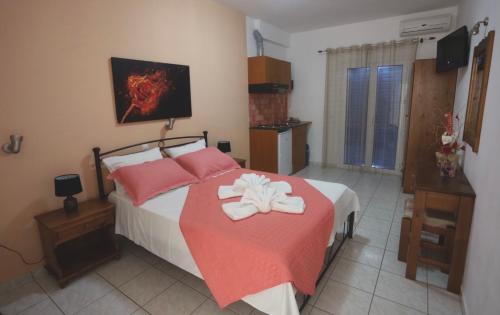 Diakofti Apartment | Oceanfront Retreat at Athena Kythera - Rated 9.7/10