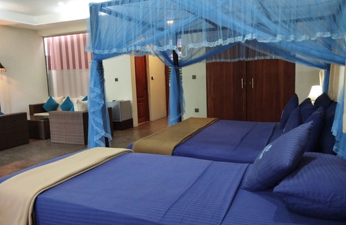 Dambulla Hotel | Discover Athena Lake Boutique: Family-Friendly Retreat