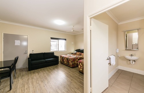 Roma Hotel | Discover Athena Studio Units: Pool, Breakfast & Child Friendly