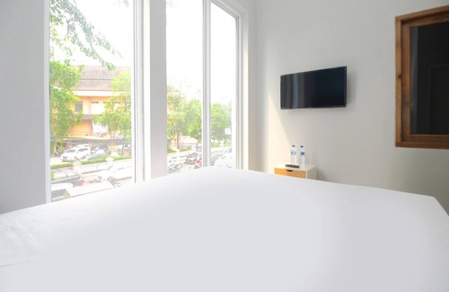 Tangerang House | Cozy Athena Syariah Residence: Family-Friendly Getaway