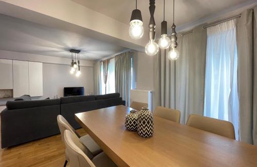 Voula Apartment | Athenean Pool Break