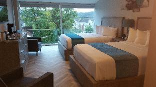 Athens Hotel | Elegant Athens Central Hotel with Family-Friendly Amenities