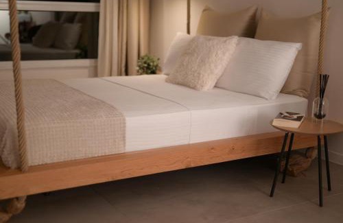 Omonia Apartment | Discover Athens Host - Urban Boho, Guest Rated 9.5/10