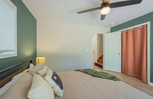 Athens House | Top-Rated Athens MCM Inn: Family-Friendly Stay Awaits
