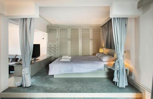 Ilisia Apartment | Elegant Athens Penthouse Suite with Breakfast Included