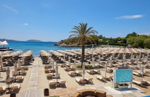 Elliniko-Argyroupoli Apartment | Experience the Athens Riviera Penthouse: 4-Star Family Retreat