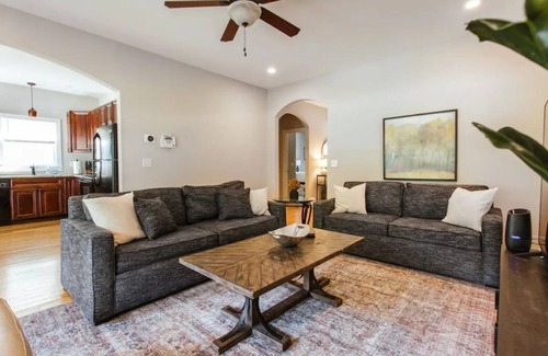 Athens House | Discover Athens: Pet-Friendly Retreat 1 Mile from Downtown