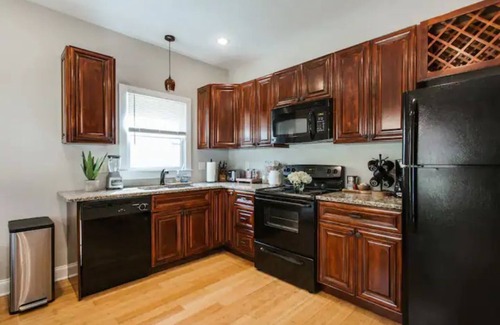 Athens House | Discover Athens: Pet-Friendly Retreat 1 Mile from Downtown