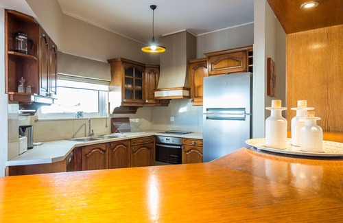 Neos Kosmos Apartment | Discover Athens View: Steps from Acropolis with Breakfast