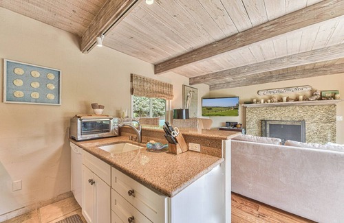 Hatton Fields Cottage | Remodeled Atherton Cottage with Ocean View & Two Fireplaces
