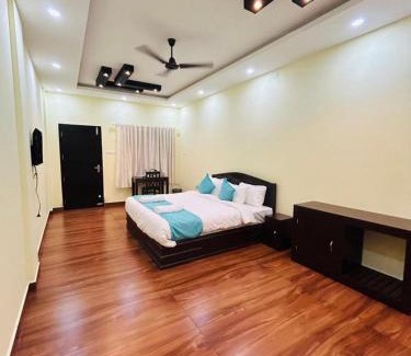 Irinjalakuda Hotel | Family-Friendly Athirappilly Inn Rooms & Suites for Your Stay