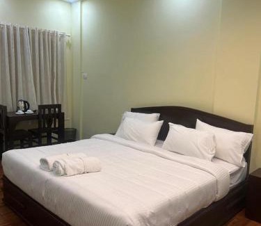 Irinjalakuda Hotel | Family-Friendly Athirappilly Inn Rooms & Suites for Your Stay