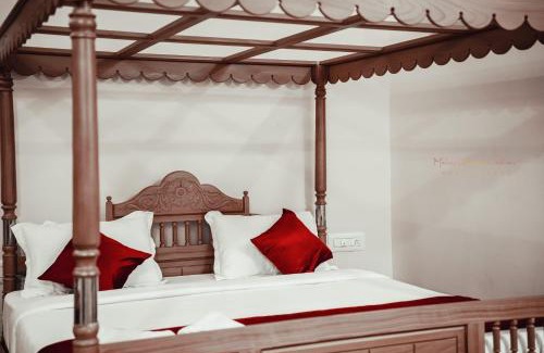 Perumbavoor Resort | Experience Athirappily Sreenilayam Heritage Resort Today