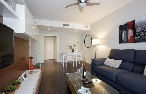 Genil Apartment | Discover Atico Be Suite Granada: 4-Star Oceanfront Retreat
