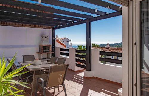 Alcorrin Apartment | Stylish Atico Duplex with Terrace & Pool Access