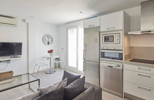 Conil de la Frontera City Center Apartment | Oceanfront Atico La Terraza: Guest Rated 10/10 Stay
