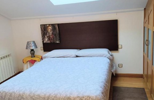 Haro Apartment | Bright Getaway in Heart of Haro - Family-Friendly Retreat