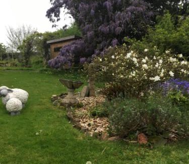 Saint-James Bed & Breakfast | Discover Atipyk'ododo - Family-Friendly Getaway Rated 9/10