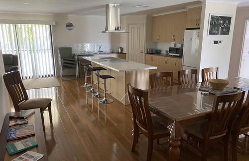 Port Vincent House | Unforgettable Stay at Atkon Escape - Pt Vincent with Ocean View