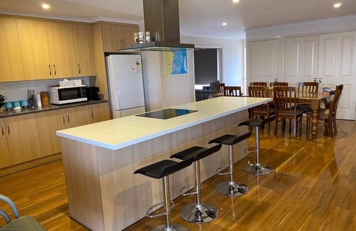 Port Vincent House | Unforgettable Stay at Atkon Escape - Pt Vincent with Ocean View
