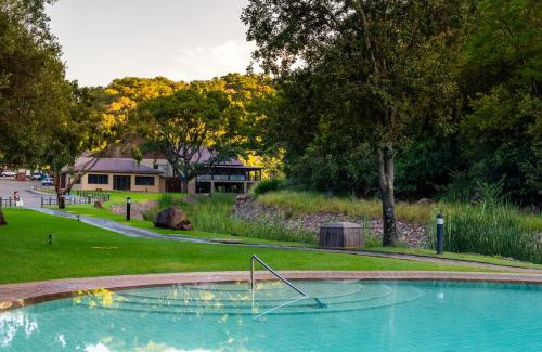Bela-Bela Resort | Relaxing Retreat at ATKV Klein-Kariba with Pool & Spa