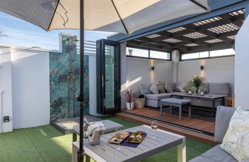 Langebaan Apartment | Oceanfront Atlantic Beach Cottage with Amazing Guest Ratings