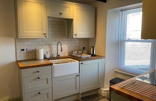 Port Isaac House | Family-Friendly Atlantic Cottage in Port Isaac with Parking